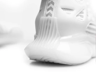 Chaussure Rehaussante sky boost